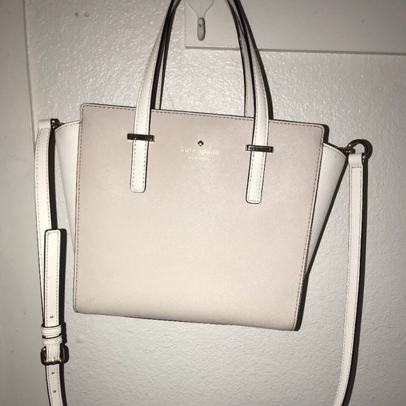 Kate Spade Purse - Picture 2 of 5
